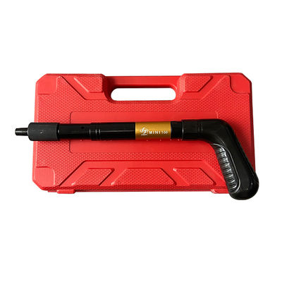 Pistola de clavos de hormigón fuerte para decoración y construcción.