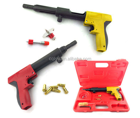 Herramienta de fijación de pistolas de clavos con una gran capacidad y fuente de energía manual