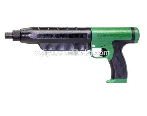 Arma de herramienta de fijación accionada por polvo equipada con silenciador con S3 6.8*18mm 2.2kg de carga de polvo